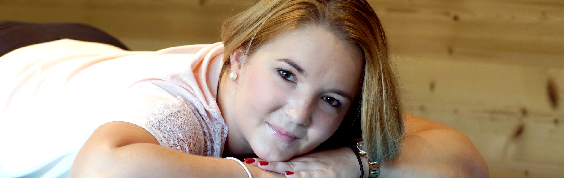 reboutement poiron magnétiseur cabinet femme allongée