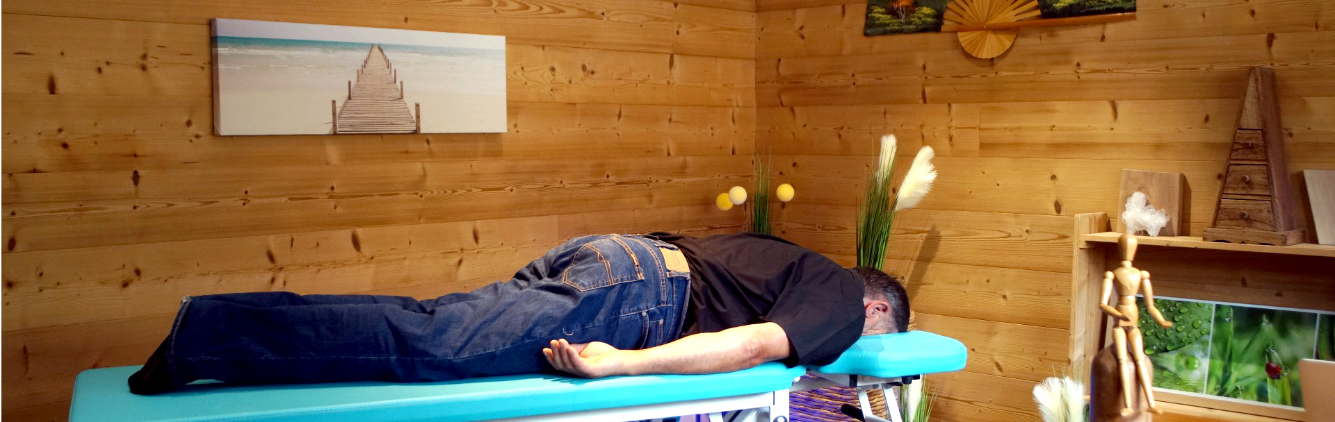 reboutement poiron magnétiseur cabinet homme allongé tête